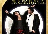 新你比月色撩人,新你绽放