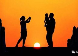 亲情无价,永恒的纽带，温暖的人生篇章